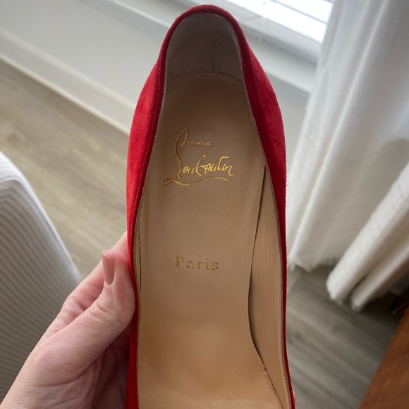 Christian Louboutin Eloise 100 in red suede. - Picture 6 of 8